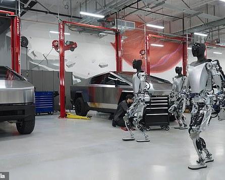 SkyNet возвращается. На заводе Tesla робот напал на человека