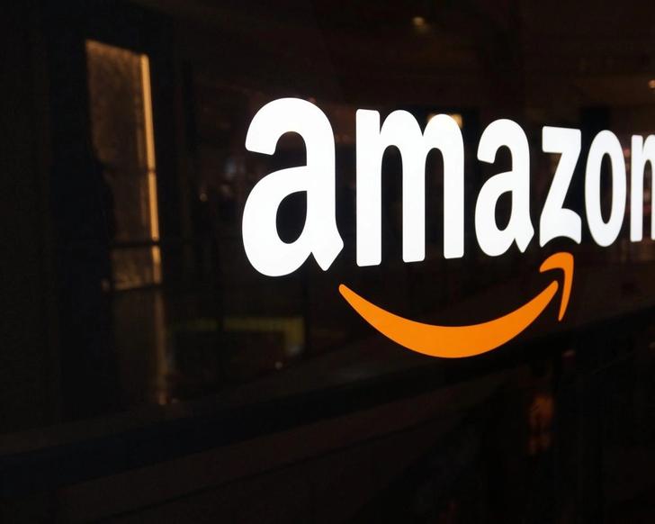 Amazon планирует инвестировать более $1 млрд в год в производство фильмов для кинопроката