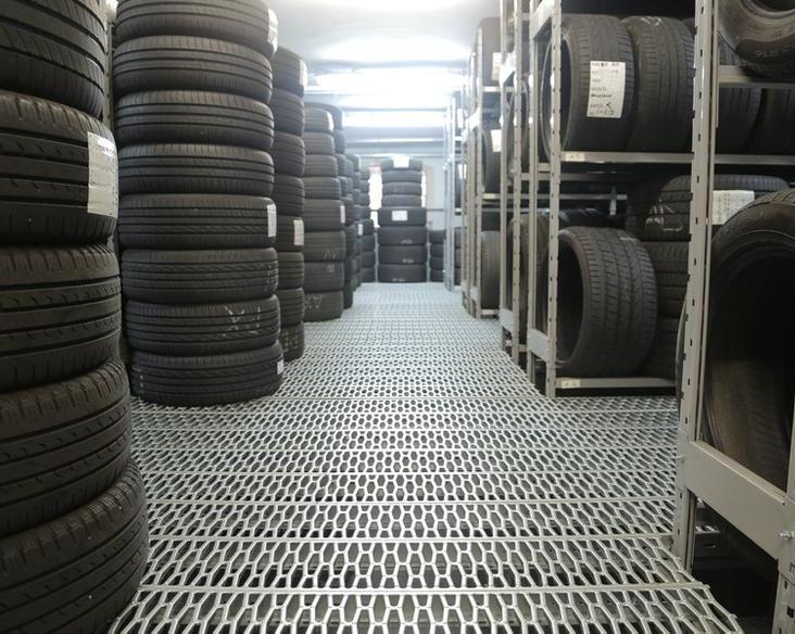В Германии массово закрываются шинные заводы Continental, Goodyear, Michelin. Виновата не только российская сажа
